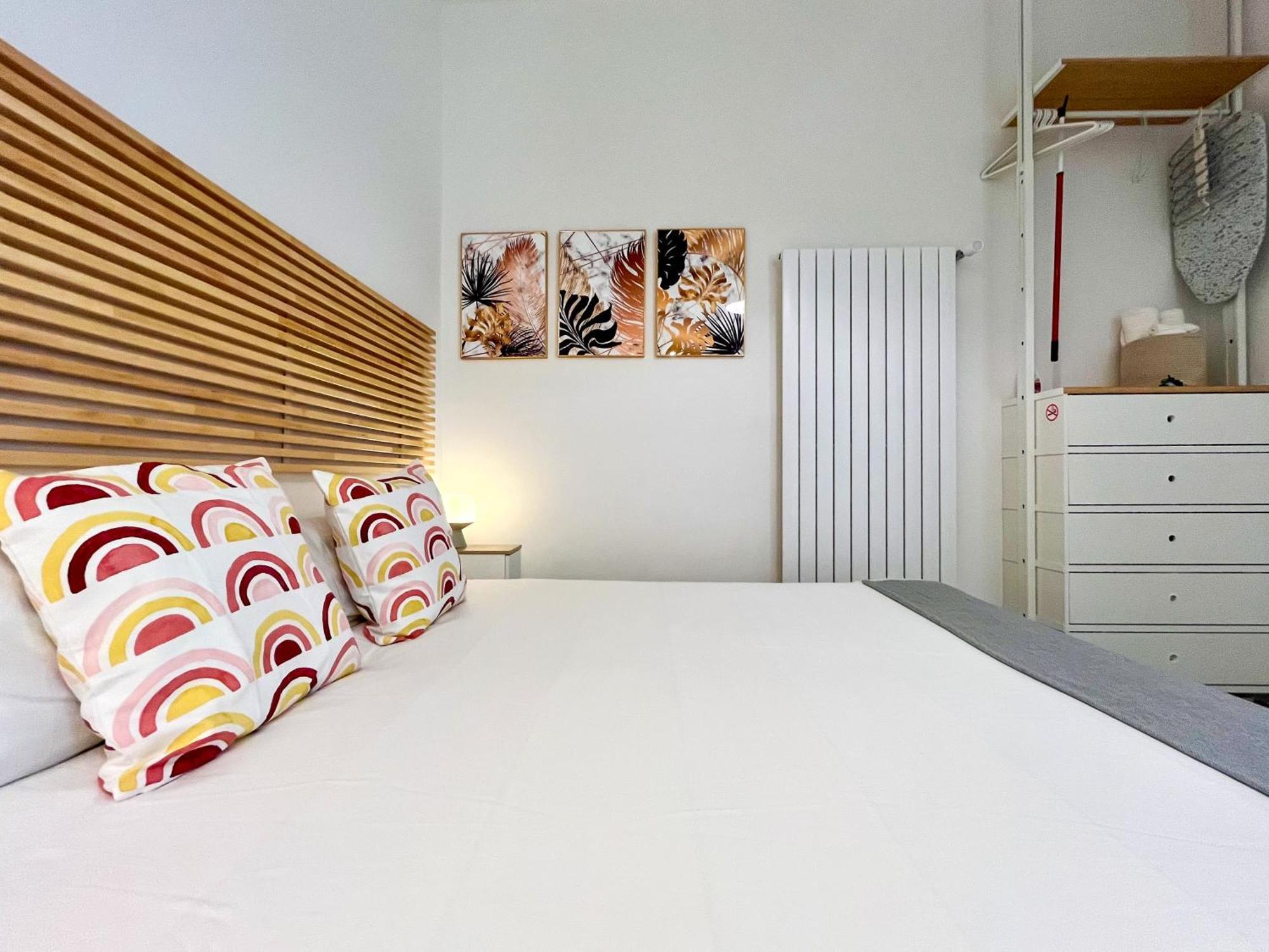 Mh Studios Milan Bagian luar foto